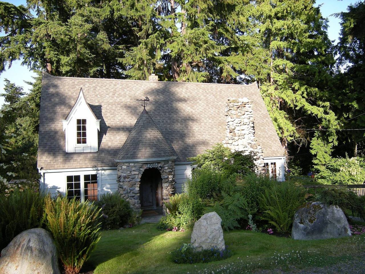 Loyal Heights — Seattle-area real estate