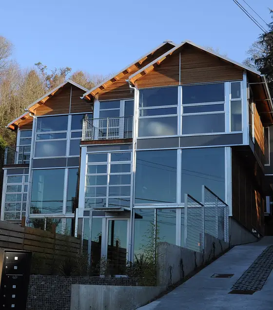 Modern townhomes on Lakeview Boulevard East, Seattle